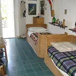 Grazioso Con Piccolo Giardino Apartment *